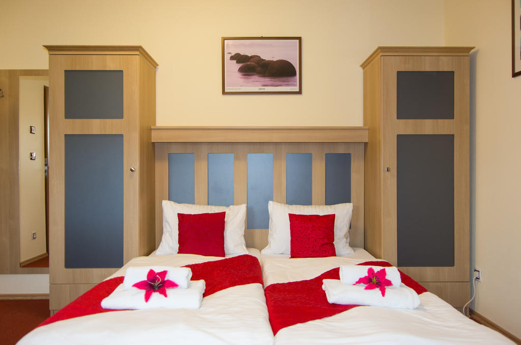 Pension Kiwi Mikulov Room photo