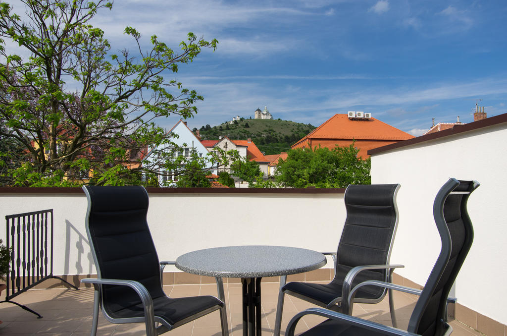 Pension Kiwi Mikulov Exterior photo